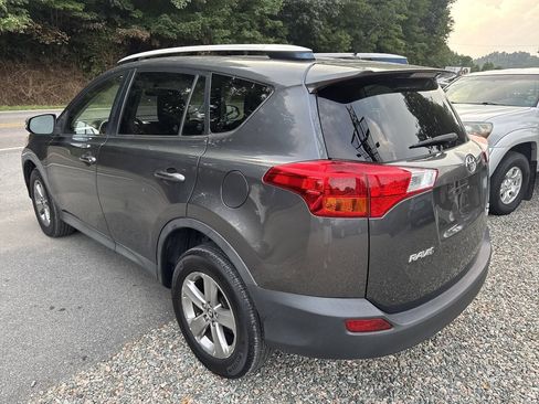 Used 2015 Toyota RAV4 XLE AWD/4WD image 3
