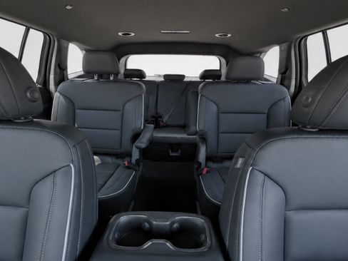Used 2025 Buick Enclave Preferred FWD image 16