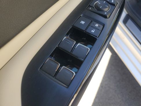 Certified 2024 Lexus ES 350 Ultra Luxury w/ Accessory Package (Z1) image 20