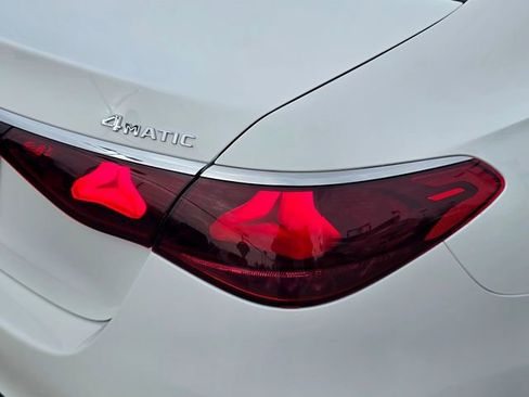 Used 2025 Mercedes-Benz E 350 4MATIC Sedan image 28