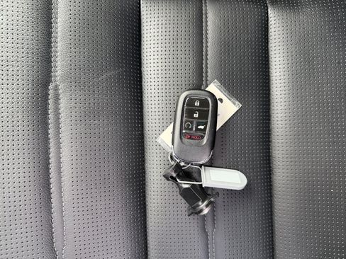 Used 2023 Honda CR-V EX-L image 10