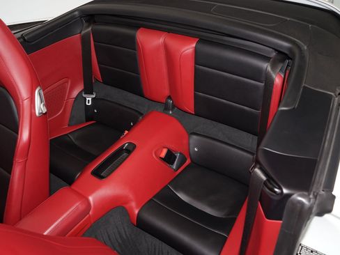 Used 2018 Porsche 911 Turbo image 16