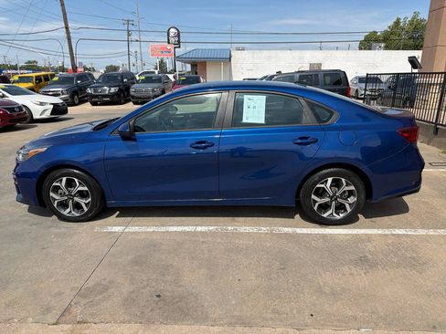 Used 2021 Kia Forte LXS FWD image 8