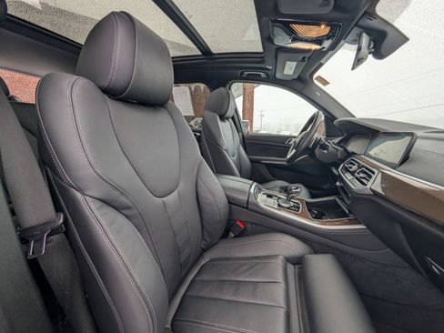 Used 2021 BMW X5 xDrive40i w/ Premium Package 3 image 52