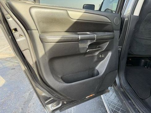 Used 2011 Nissan Armada SV image 12