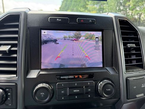 Used 2019 Ford F150 XLT w/ Equipment Group 302A Luxury AWD/4WD image 18
