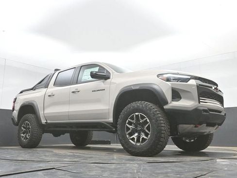 New 2026 Chevrolet Colorado Z71 w/ Midnight Edition AWD/4WD image 40