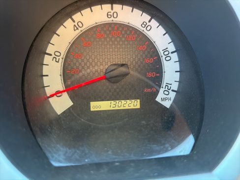 Used 2012 Toyota Tacoma 4x4 Double Cab image 24