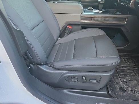 Used 2025 GMC Hummer EV 3X image 84