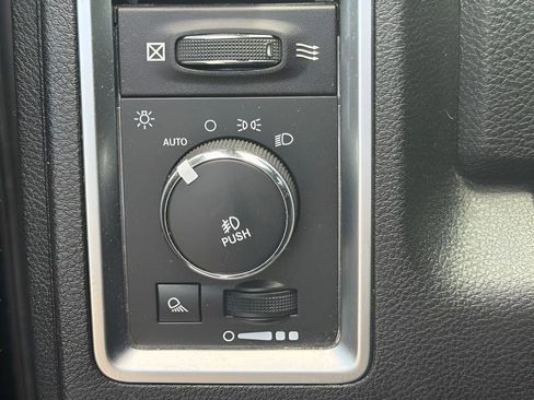 Used 2016 RAM 1500 Limited AWD/4WD image 25