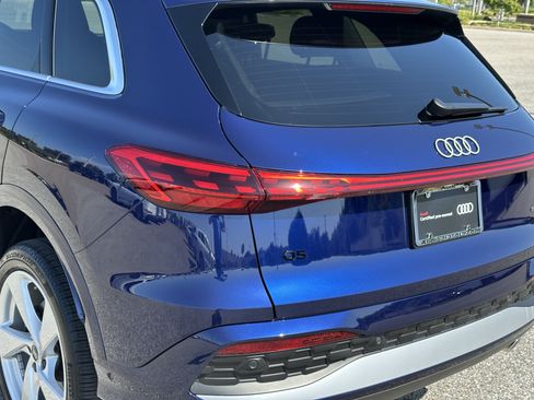 Used 2025 Audi Q5 Premium Plus w/ Premium Plus AWD/4WD image 10
