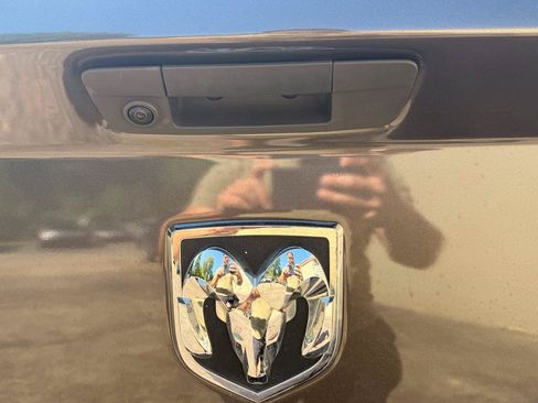 Used 2019 RAM 1500 Express AWD/4WD image 22