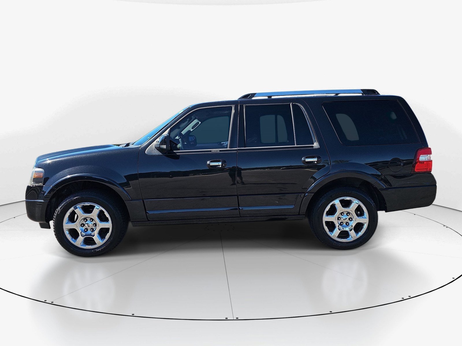 Used 2014 Ford Expedition Limited w/ Equipment Group 301A AWD/4WD image 7