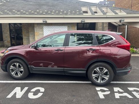 Used 2018 Honda CR-V LX image 6