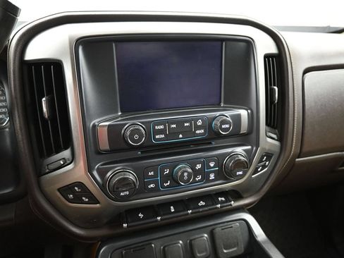 Used 2018 Chevrolet Silverado 1500 LTZ w/ Texas Edition AWD/4WD image 13
