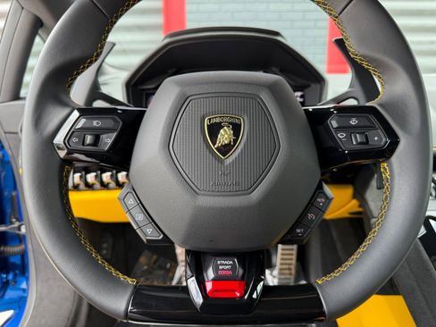Used 2023 Lamborghini Huracan Tecnica RWD image 51
