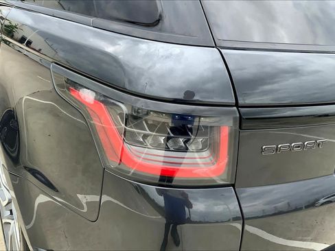 Used 2018 Land Rover Range Rover Sport HSE Dynamic image 28