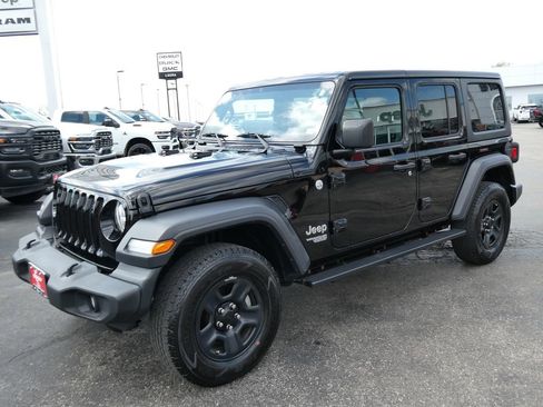 Used 2018 Jeep Wrangler Unlimited Sport AWD/4WD image 8