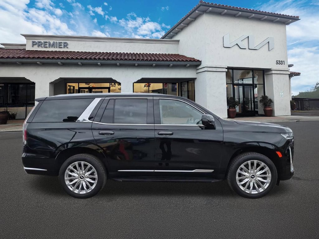 Used 2024 Cadillac Escalade Premium Luxury RWD image 9