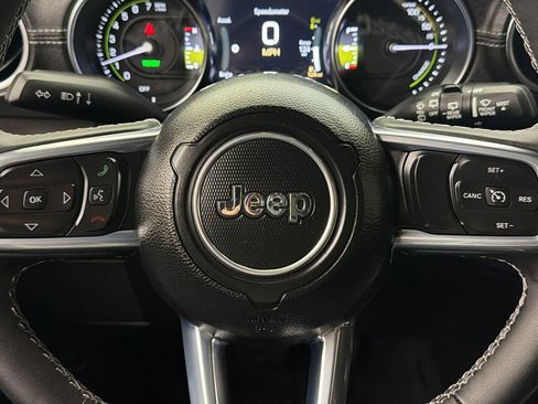 Used 2023 Jeep Wrangler Unlimited Sahara w/ Cold Weather Group image 25