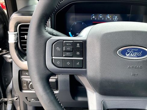Certified 2024 Ford F250 Lariat w/ Lariat Ultimate Package AWD/4WD image 24