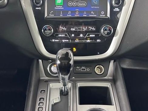 Used 2020 Nissan Murano SL w/ Moonroof Package FWD image 17