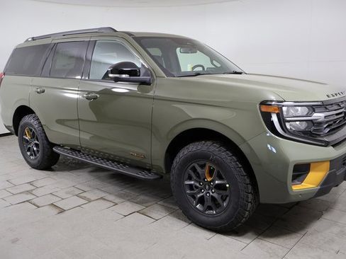 New 2025 Ford Expedition Tremor image 3