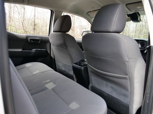 Used 2023 Toyota Tacoma SR AWD/4WD image 30