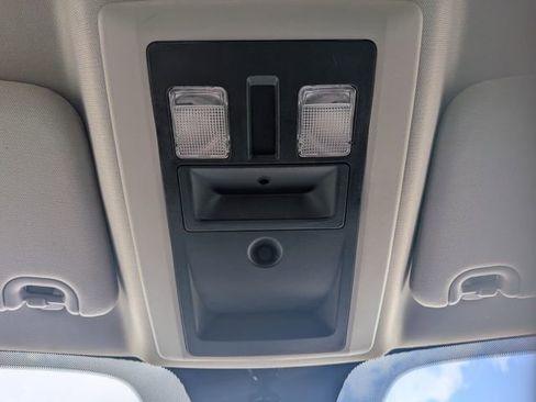 Used 2017 RAM 1500 Express w/ Express Value Package image 27