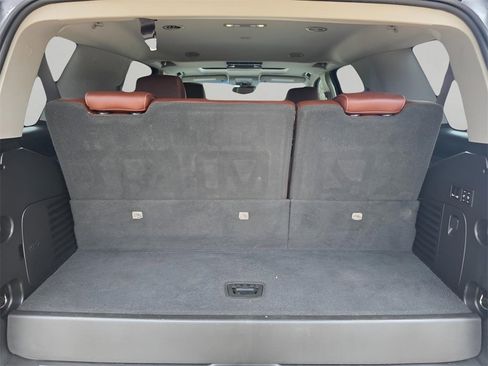 Used 2019 Chevrolet Tahoe Premier w/ Premier Plus Edition image 8