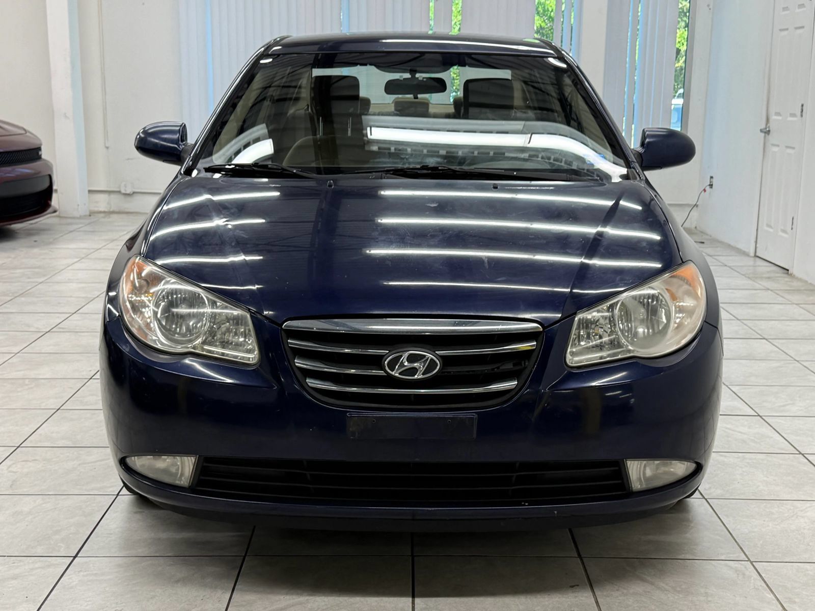 Used 2010 Hyundai Elantra GLS FWD image 2