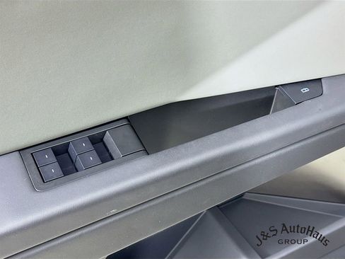 Used 2025 Tesla Cybertruck AWD Crew Cab image 24