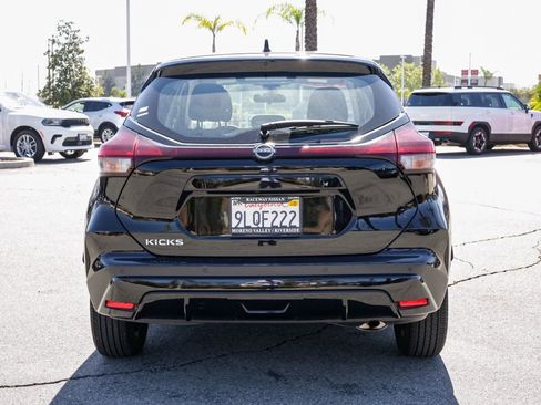 Used 2024 Nissan Kicks S image 5