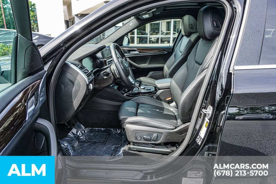 Used 2025 BMW X4 xDrive30i AWD/4WD image 18