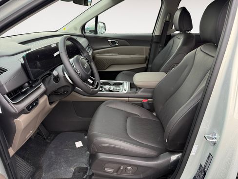 New 2026 Kia Carnival SX FWD image 10