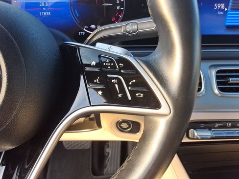 Certified 2024 Mercedes-Benz GLE 450e 4MATIC image 17