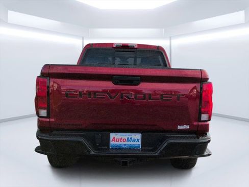 Used 2024 Chevrolet Colorado Trail Boss w/ Advanced Trailering Package AWD/4WD image 4