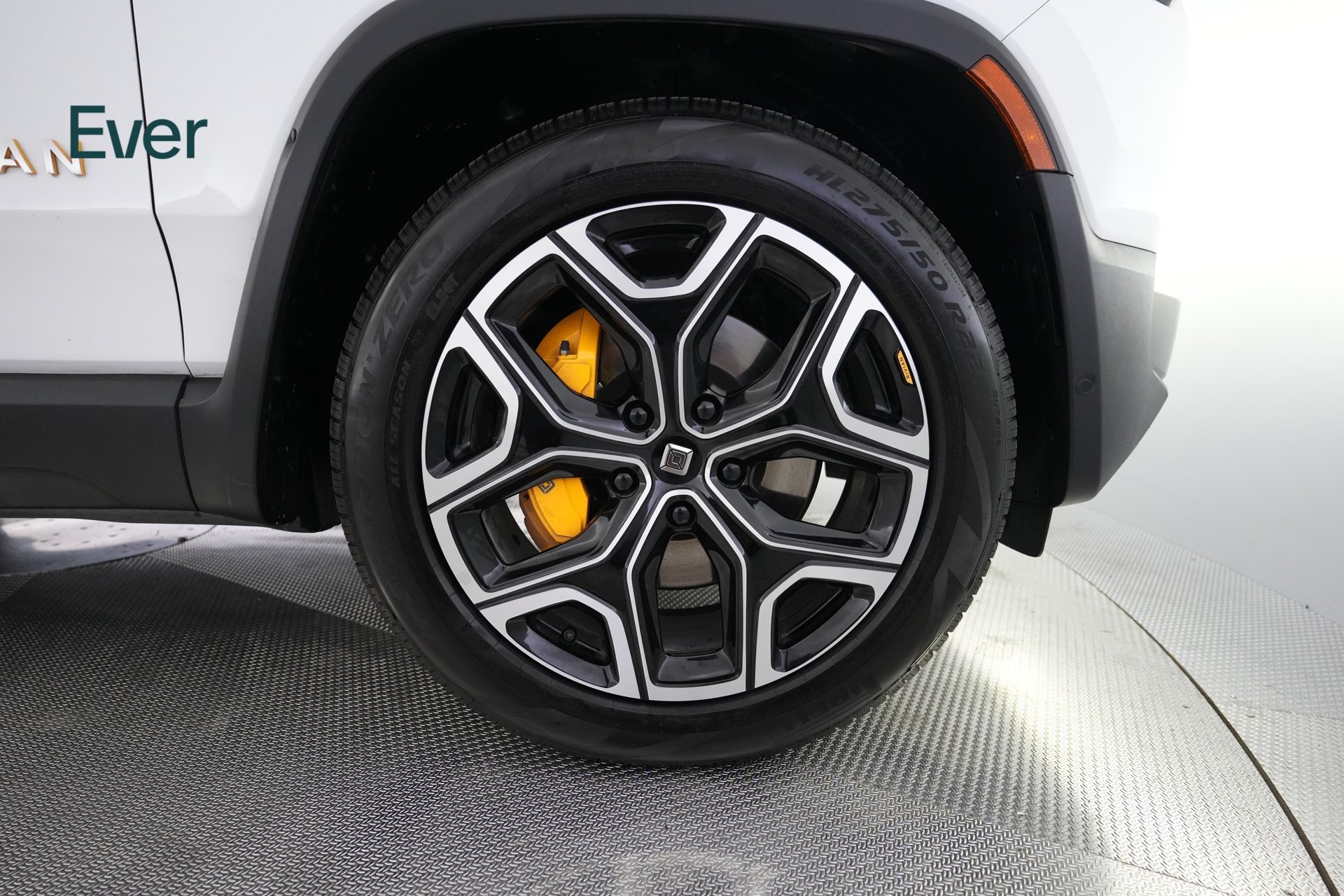 Used 2023 Rivian R1S Adventure Quad AWD/4WD image 20