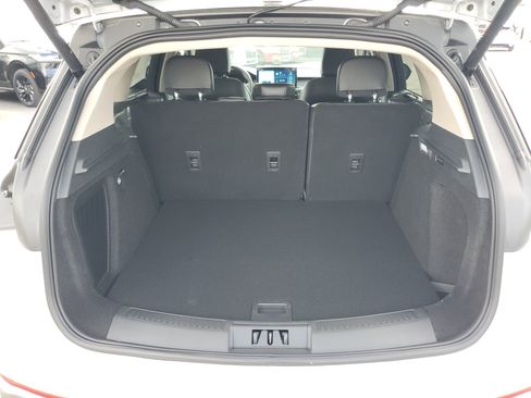 New 2026 Lincoln Corsair Premiere image 29