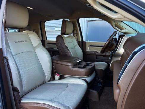 Used 2022 RAM 3500 Laramie image 32