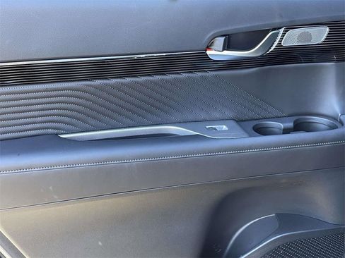 Used 2025 Hyundai Palisade Calligraphy image 10