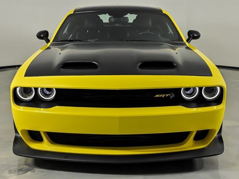 Used 2022 Dodge Challenger SRT Hellcat Redeye RWD image 5