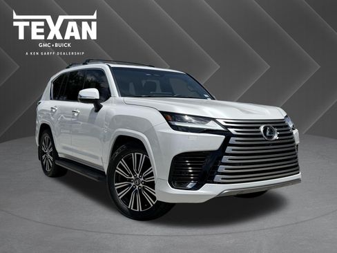Used 2026 Lexus LX 600 4WD w/ Accessory Package (Z1) image 1
