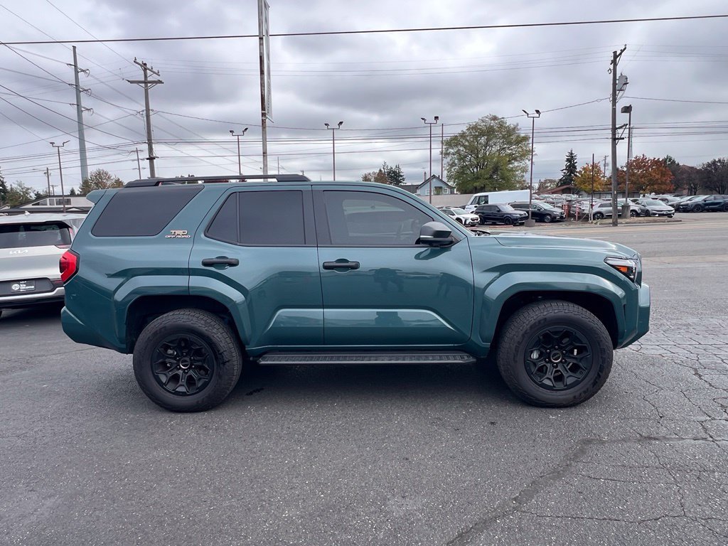 Used 2025 Toyota 4Runner TRD Off-Road Premium AWD/4WD image 8