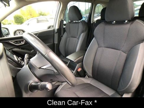 Used 2023 Subaru Forester Premium image 12