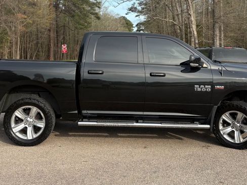 Used 2015 RAM 1500 Sport w/ Convenience Group image 46