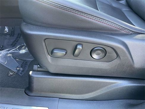 Used 2023 Chevrolet Suburban RST w/ Sport Performance Package image 12