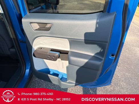 Used 2025 Ford Maverick XLT FWD image 35