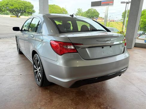 Used 2014 Chrysler 200 Touring w/ 200 S Group FWD image 4