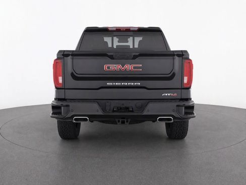 Used 2024 GMC Sierra 1500 AT4 w/ Technology Package AWD/4WD image 8